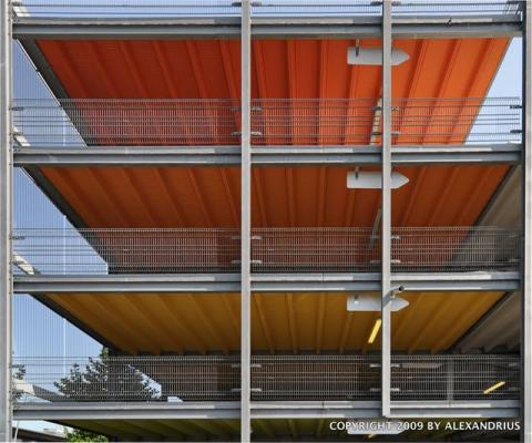 12 mm [18 mm @ KB] - ISO 200 - f/4,0 - 1/320 s